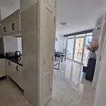 Golden Mile View - Americas Apartment