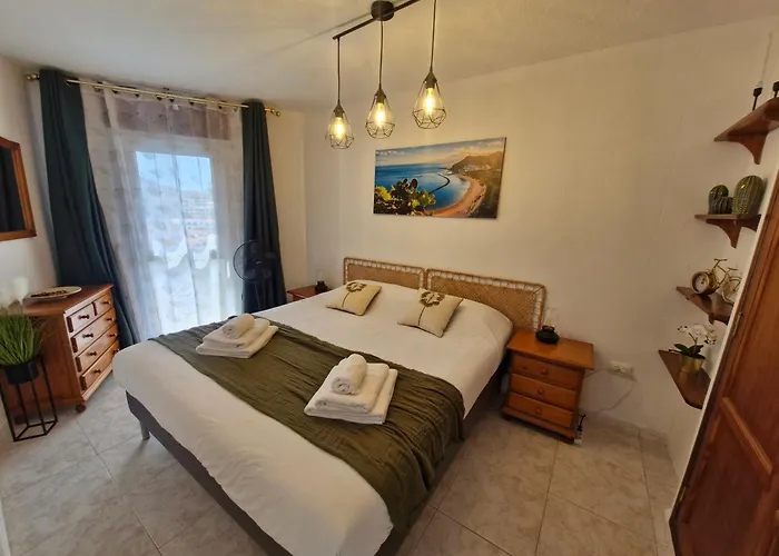 Golden Mile View - Americas Apartman